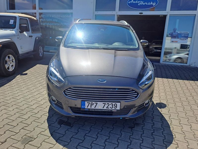 Ford S-MAX (2017) 2,0 TDCi 132 kW 4X4 AUTOMAT  - fotka 2 z 35