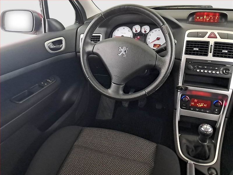 Peugeot 307 (2008) 1.6 HDi, po STK, jezdí výborně - fotka 7 z 15