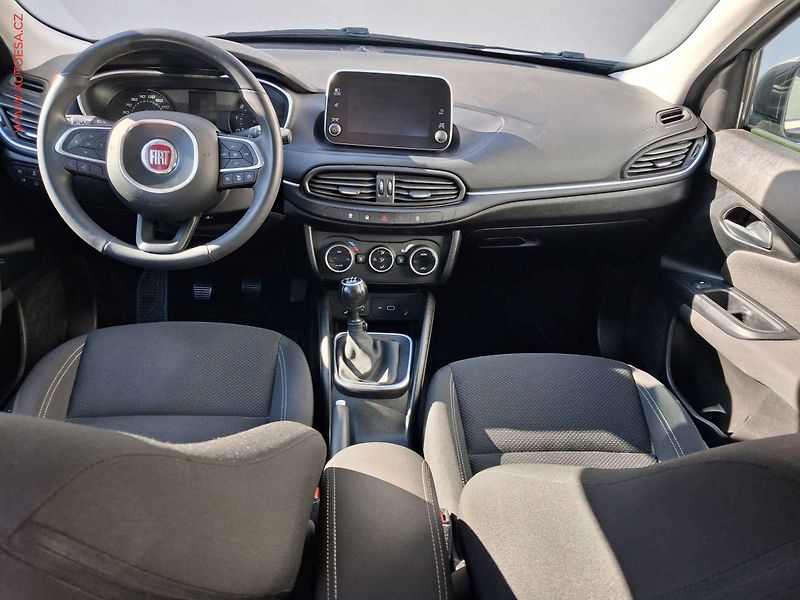 Fiat Tipo (2020) 1.6 MJet, Lounge, kamera - fotka 8 z 20