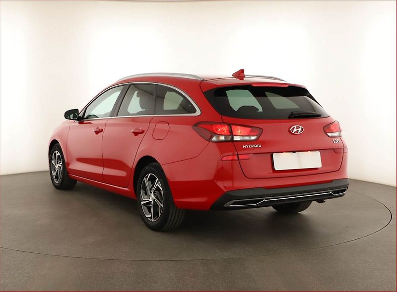 Hyundai i30 (2021) Style 1.0 T-GDI, Serv.kniha - fotka 4 z 13