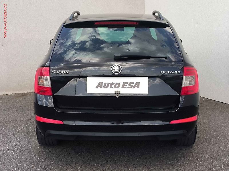 Škoda Octavia (2014) 2.0 TDi Sport, Elegance, TZ - fotka 5 z 20