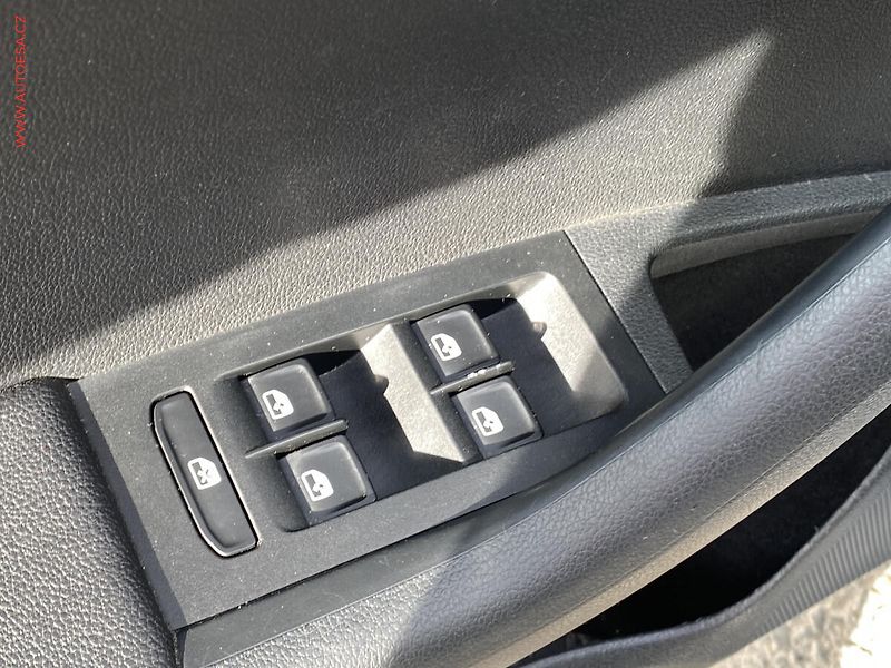Škoda Octavia (2016) 1.6 TDi, Joy, DSG, bixen - fotka 11 z 18