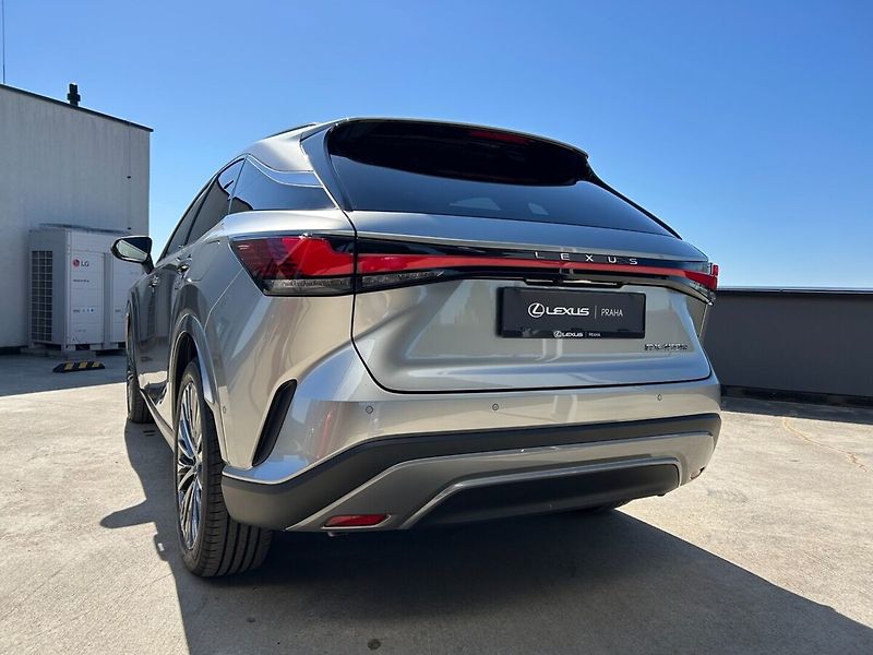 Lexus RX 450h+ 2.5 PHEV LUXURY PANORAMI - fotka 4 z 15