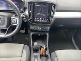 Volvo XC40 2,0 B4 Core AT - náhled 10