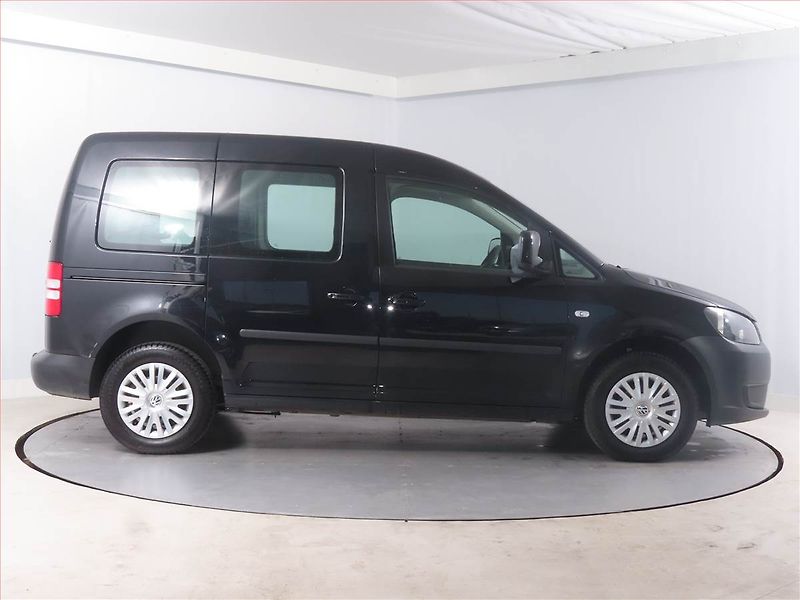 Volkswagen Caddy (2014) 1.2 TSI, 5Míst, ČR - fotka 6 z 14