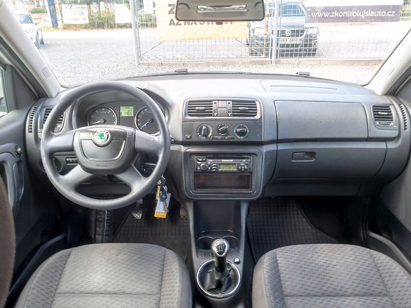 Škoda Roomster (2010) ČR 1.2TSI 63KW AC - fotka 10 z 34