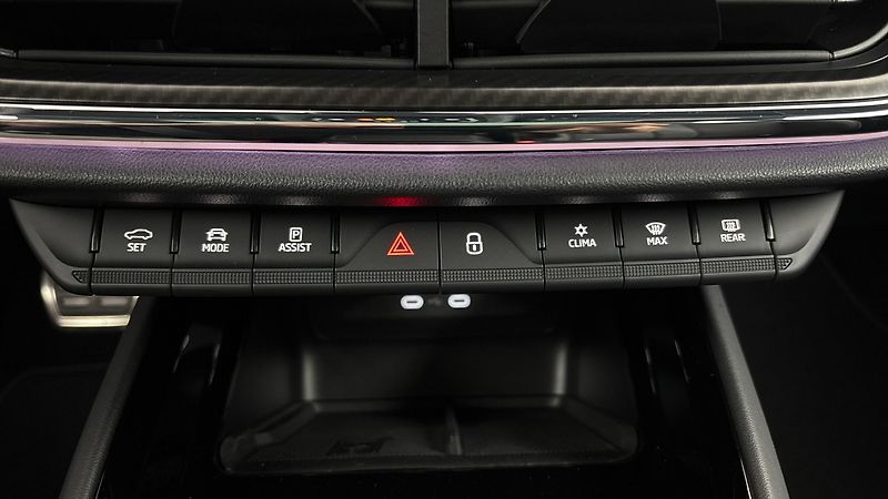 Škoda Enyaq 82 kWh AUT 80 Sportline - fotka 13 z 36