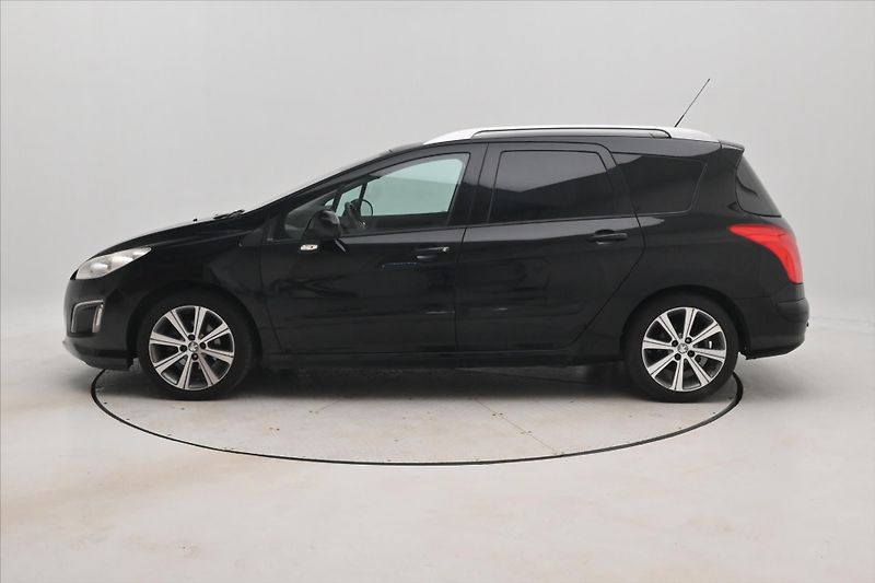 Peugeot 308 1,6 SW HDI 82 kW Panorama - fotka 8 z 29