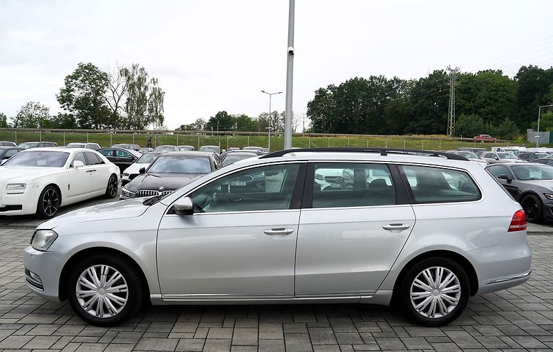Volkswagen Passat 2.0 TDI DSG 140PS/navigace - fotka 3 z 32