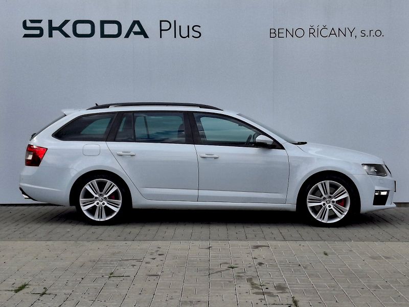 Škoda Octavia (2015) Combi RS DSG 2,0TDi 135kW - fotka 11 z 34