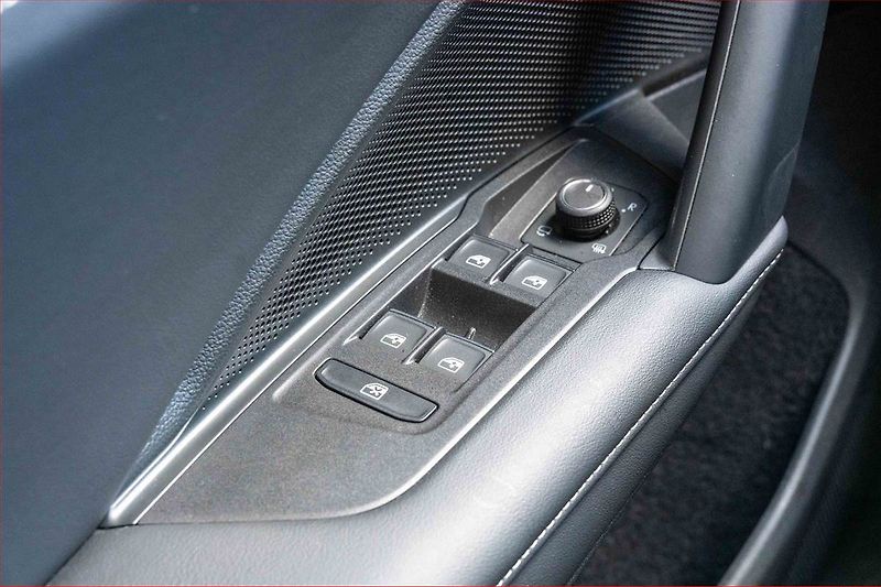 Volkswagen Tiguan (2025) Life 1.5 eTSI - fotka 14 z 21