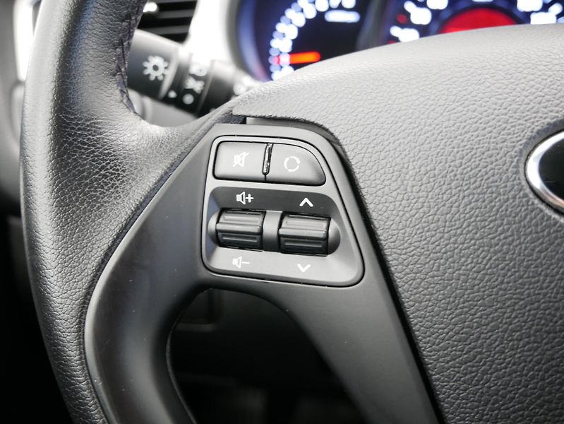 Kia Ceed - fotka 14 z 23