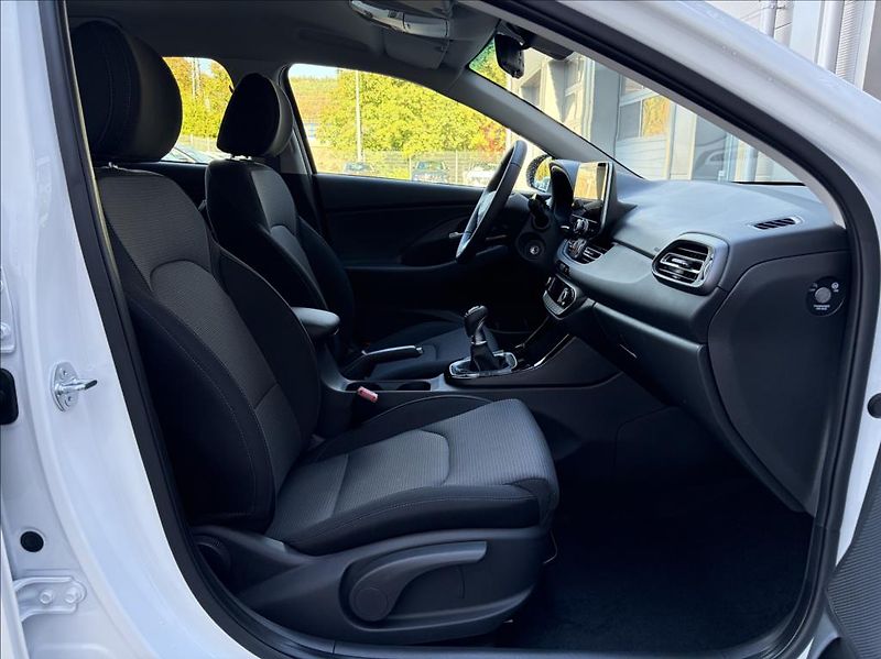 Hyundai i30 (2026) 1,0 T-GDI  WG FL Go Czech - fotka 11 z 22