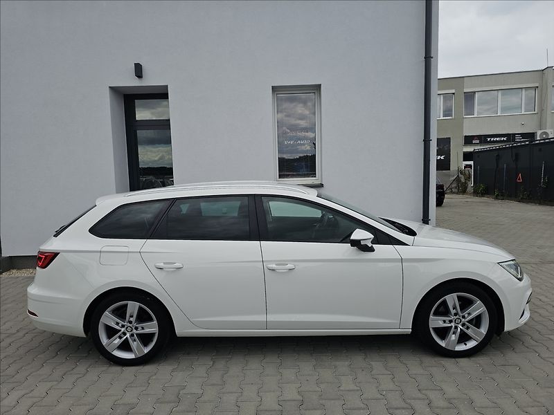 Seat Leon 1,4 TSi 92KW FR NAVI TEMPOMAT - fotka 5 z 47
