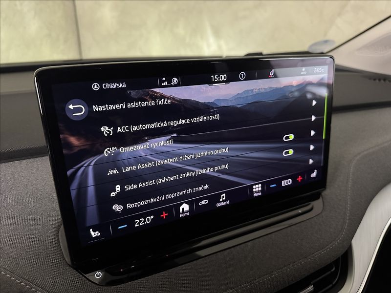 Škoda Enyaq 80 150kW LED Matrix Assist - fotka 27 z 45