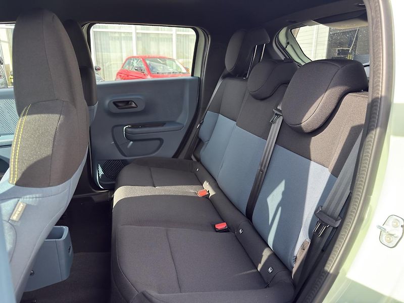 Fiat Grande Panda (2026) Icon 1.2 Turbo 100k - fotka 12 z 24