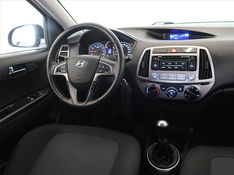 Hyundai i20 (2014) 1.2, Serv.kniha, Tempomat - fotka 7 z 14