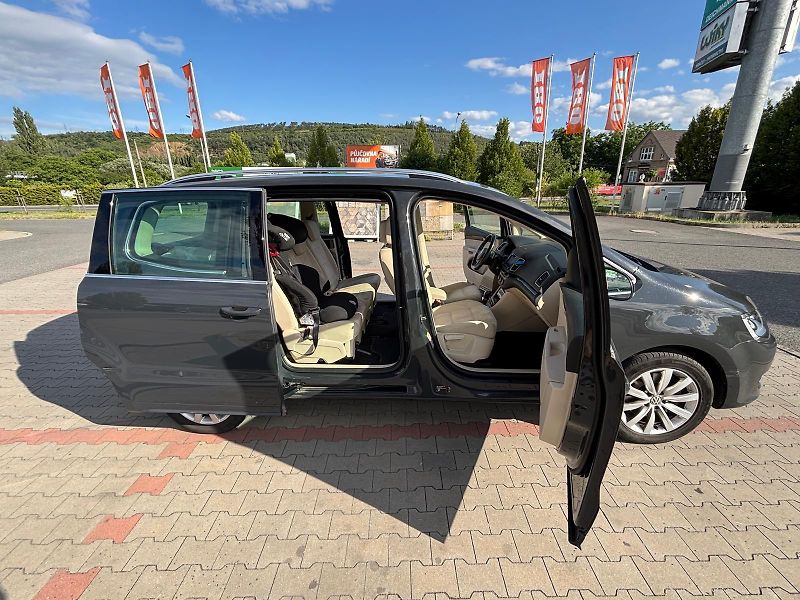 Volkswagen Sharan (2019) 2.0 TDI, Highline, AUT, 86 tkm - fotka 18 z 19