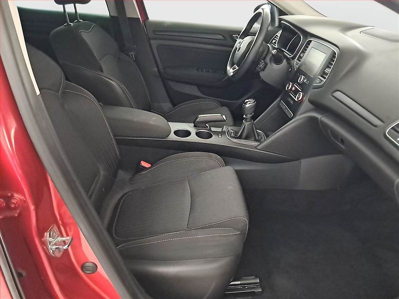 Renault Mégane (2017) Limited 1.2 TCe, Serv.kniha - fotka 9 z 17