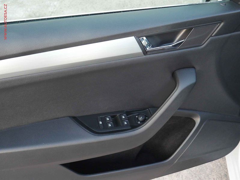Škoda Superb (2017) 2.0 TDi, 2.maj,ČR, Bixen - fotka 17 z 18