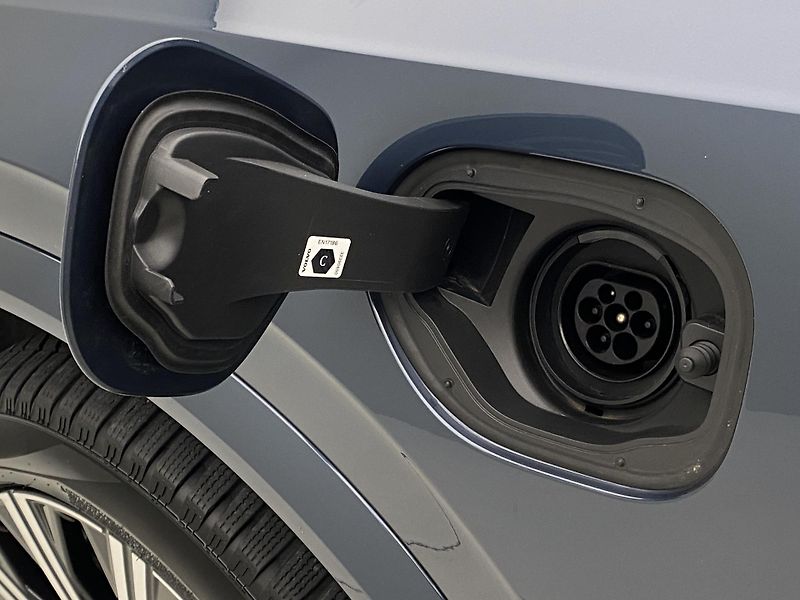 Volvo XC90 T8 AWD RECHARGE BRIGHT ULTRA 7 - fotka 38 z 73