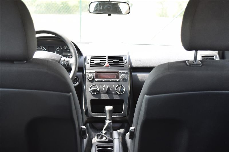 Mercedes-Benz Třídy A 1,5 i 70KW KLIMA BEZ KOROZE! - fotka 27 z 44