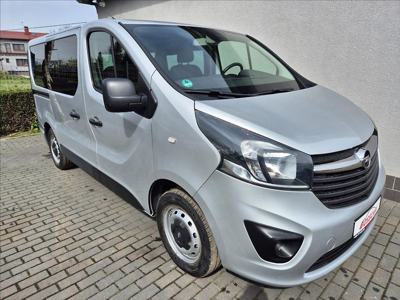 Opel Vivaro (2016) 1,6 CDTi 8 9 Míst TZ Tempomat - fotka 9 z 30