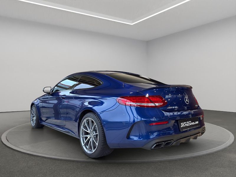 Mercedes-Benz Třídy C (2018) Mercedes-AMG C 63 kupé - fotka 5 z 22