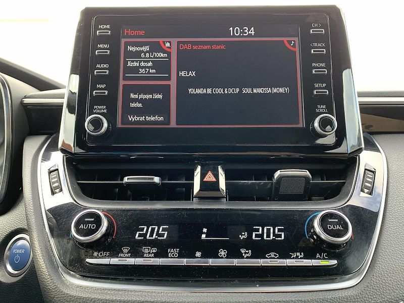 Toyota Corolla TS COMFORT STYLE 1.8 HEV 90kW - fotka 23 z 28