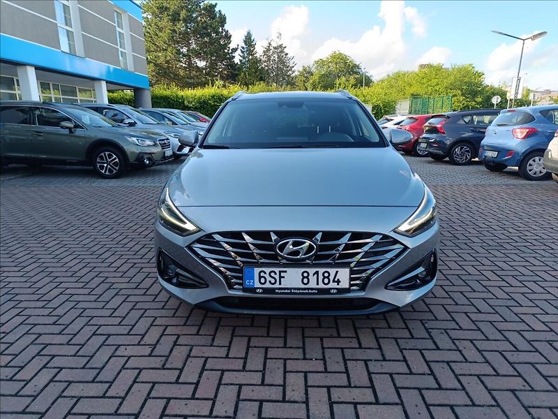 Hyundai i30 1,0 T-GDi, DCT Smart - fotka 3 z 20