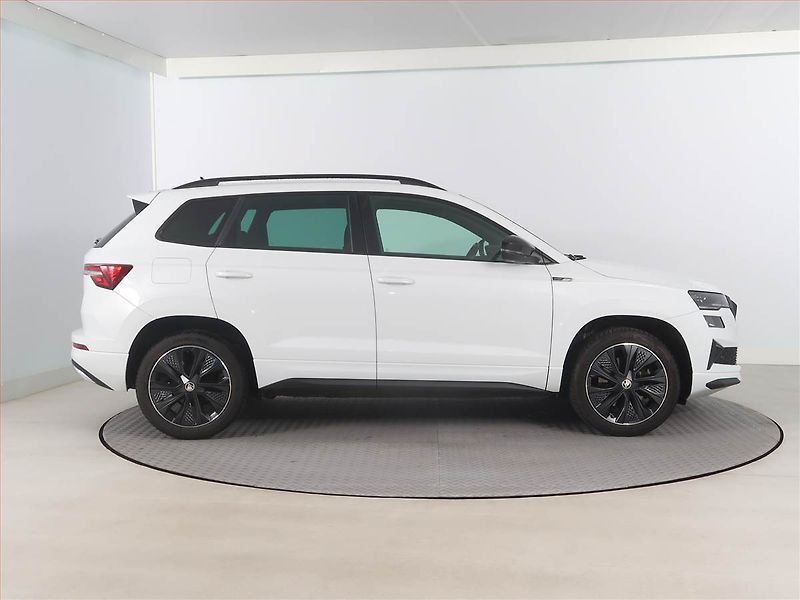 Škoda Karoq (2022) Sportline 1.5 TSI - fotka 6 z 18