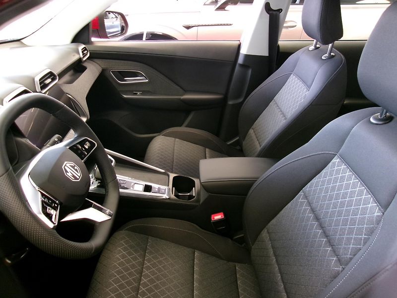 MG ZS (2026) HEV+ Emotion - fotka 8 z 13