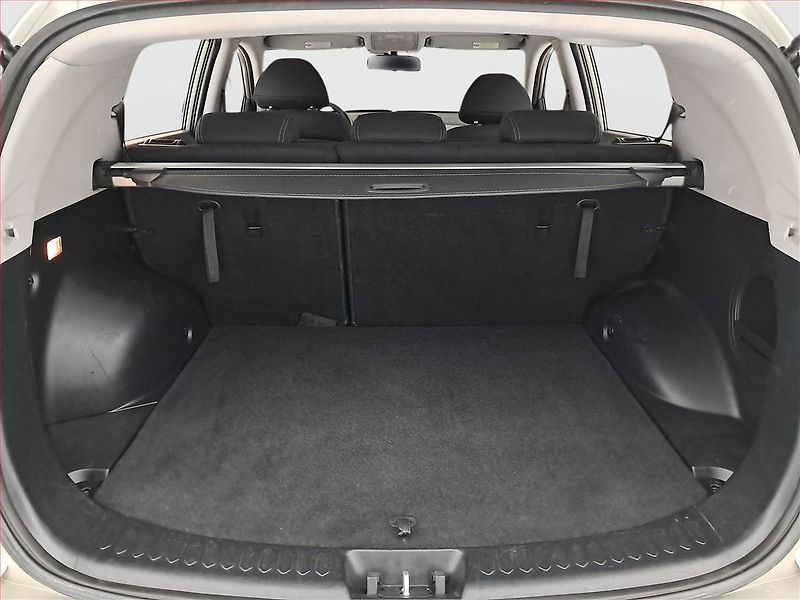 Kia Sportage (2012) 1.6 GDI, Park. senzory - fotka 13 z 17