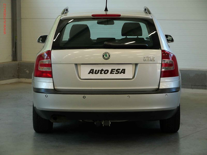 Škoda Octavia (2006) 1.6i, AC, temp - fotka 5 z 20
