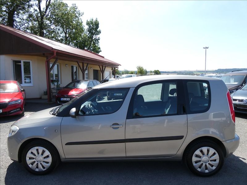 Škoda Roomster 1,4 i 16V závěs, serviska - fotka 6 z 49