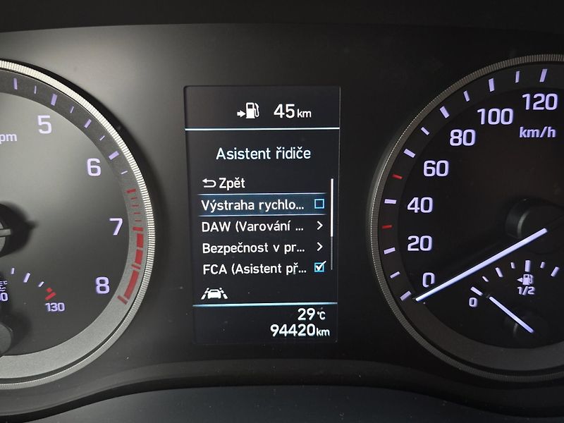 Hyundai Tucson (2019) N-Line 1.6 T-GDi 130kW, Serv.k - fotka 18 z 29