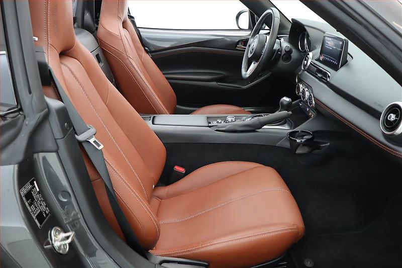 Mazda MX-5 (2023) 2.0 - fotka 9 z 19