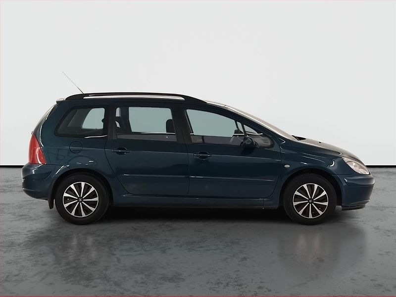 Peugeot 307 (2005) 1.6 16V, nová STK, rezervace - fotka 6 z 17