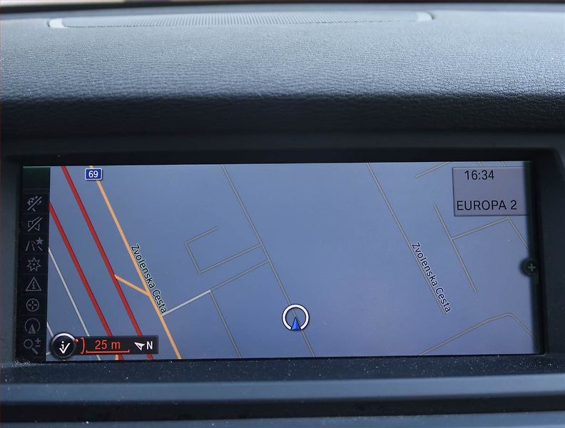 BMW X5 (2011) xDrive40d, 4X4, Automat, Navi - fotka 18 z 19