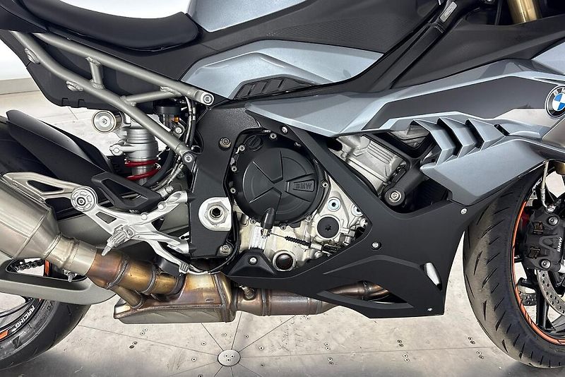 BMW S 1000 RR - fotka 5 z 13