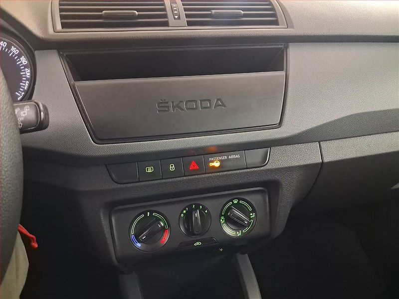 Škoda Fabia (2017) 1.0, Serv.kniha - fotka 12 z 14