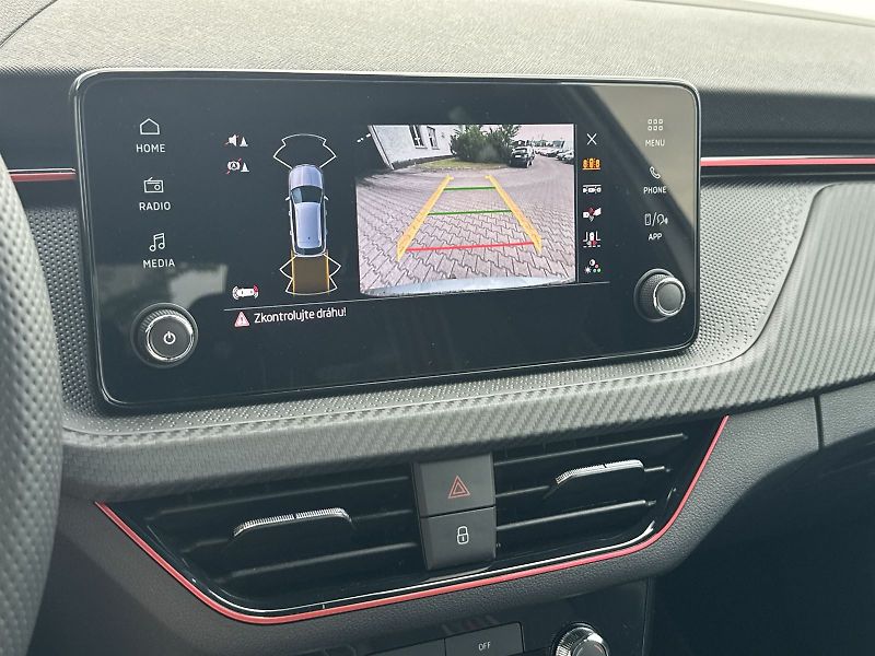 Škoda Kamiq (2026) 1.0 TSI DSG Monte Carlo - fotka 17 z 32