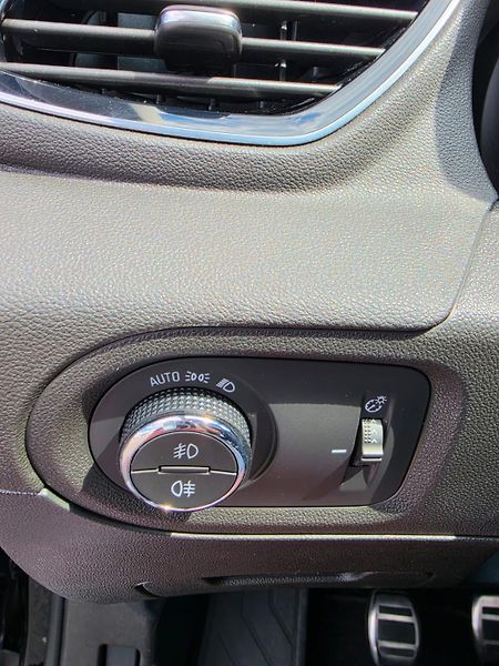 Opel Grandland X 1.5CDTi 96kW Ultimate LED 1Maj - fotka 21 z 27
