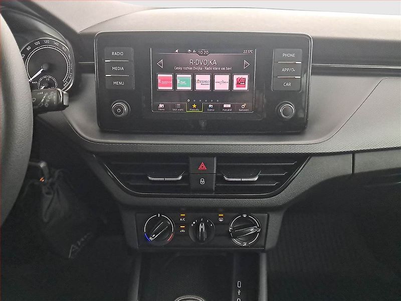 Škoda Scala (2019) Ambition 1.0 TSI, ČR,1.maj - fotka 12 z 15