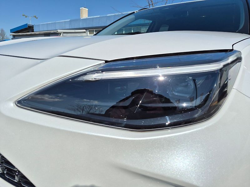 Toyota Yaris Cross 1,5 HEV Executive - fotka 19 z 20
