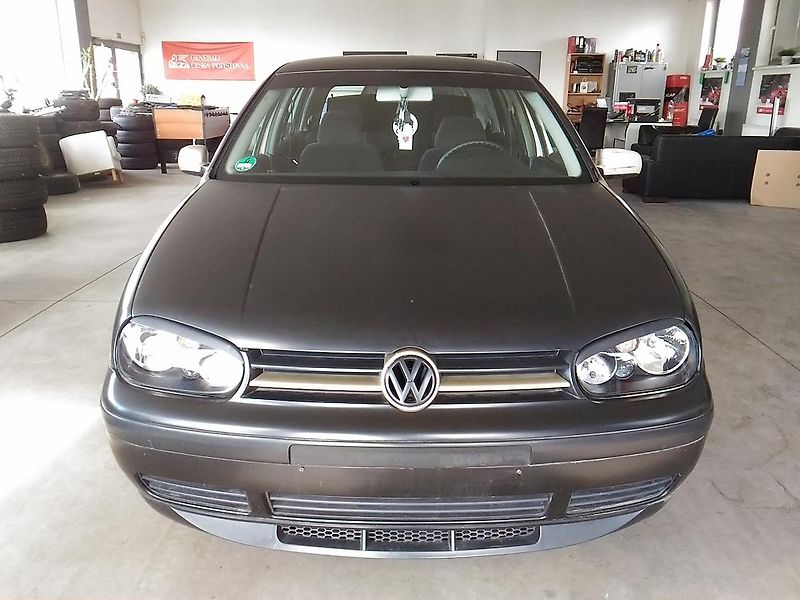 Volkswagen Golf (2003) IV,1,4I,55KW,BASTLER,DODĚLÁVKA - fotka 2 z 16