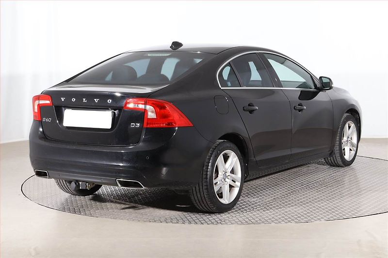 Volvo S60 (2016) D3, Automat, Serv.kniha, Kůže - fotka 5 z 25