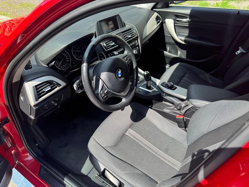 BMW Řada 1 (2015) 116 d automat - fotka 12 z 22