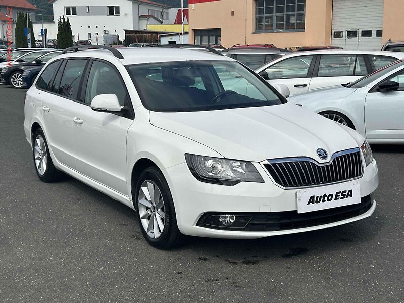 Škoda Superb (2014) 2.0 TDi, ČR, Bixen, autoAC - fotografie inzerátu