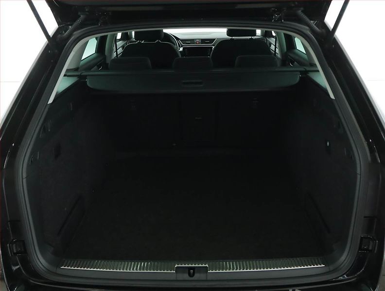 Škoda Superb (2022) Ambition 2.0 TSI - fotka 14 z 17